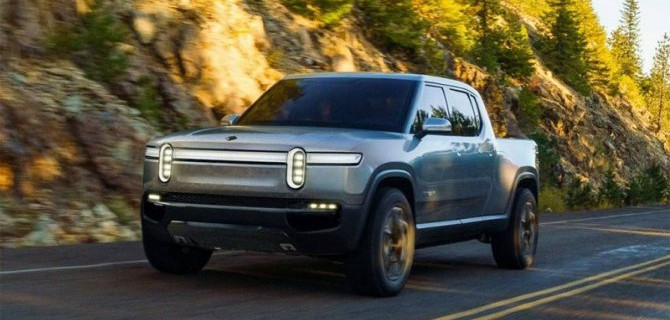 Электропикап Rivian мимикрирует под танк