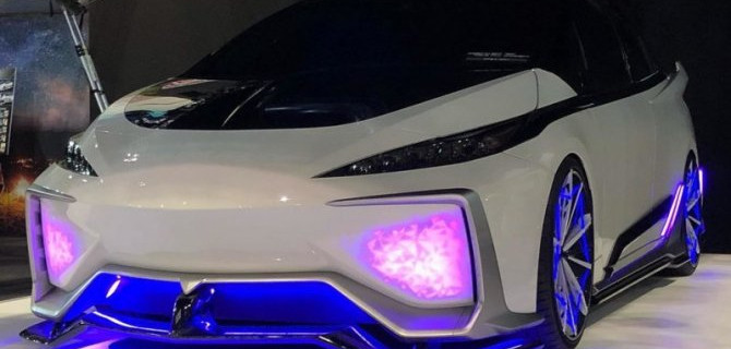 В Токио показали концептуальный гибридомобиль Toyota Prius