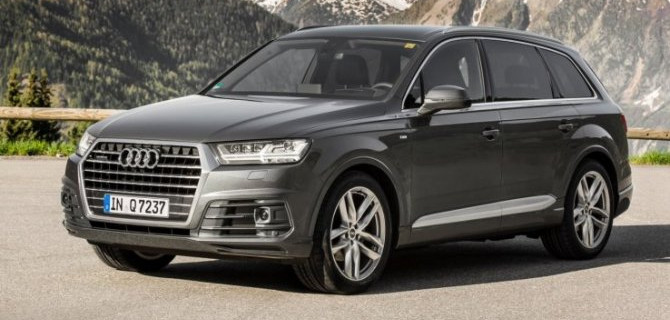 «Заряженные» кроссоверы Audi стали ещё мощнее