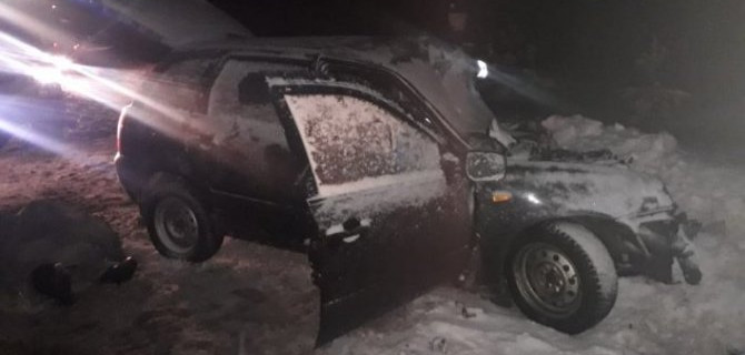 Два человека погибли в ДТП с грузовиком в Свердловской области