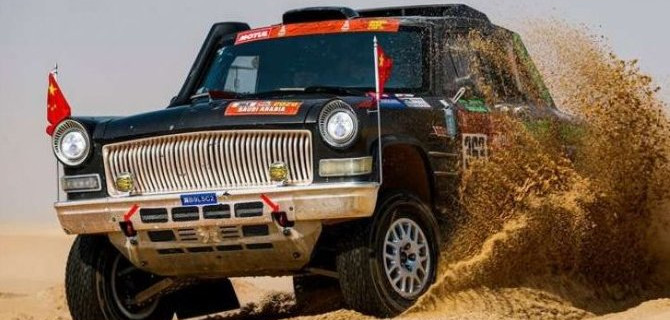 Китайцы сделали гоночные болиды в стиле лимузинов