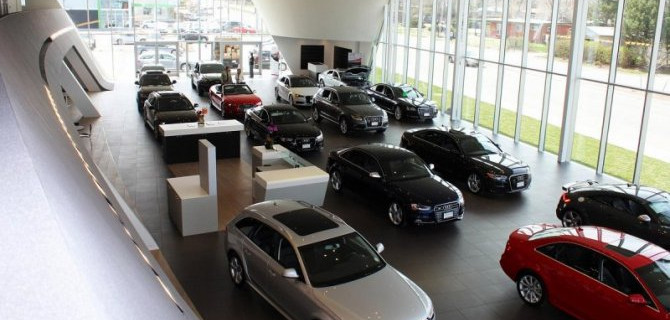 Продажи новых автомобилей неожиданно выросли