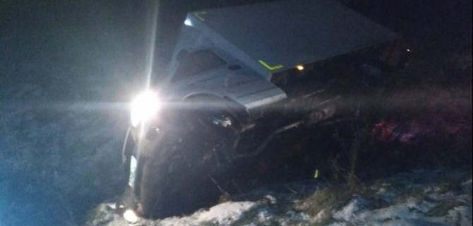 Водитель фургона погиб в ДТП в Тверской области