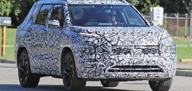Гибридный Mitsubishi Outlander станет мощнее