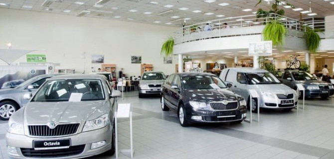 Как изучение отзывов об автосалоне помогает купить машину