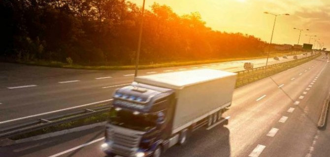 Подсчитан размер ущерба, причиняемого дорогам фурами