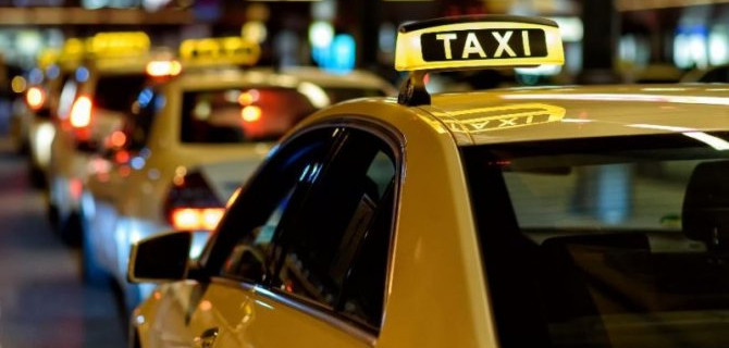 Московским таксистам не позволят работать сверхурочно