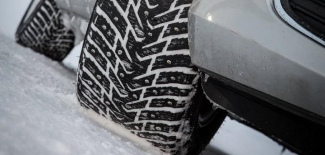 Минтранс выступил против увеличения срока запрета на шипованные шины