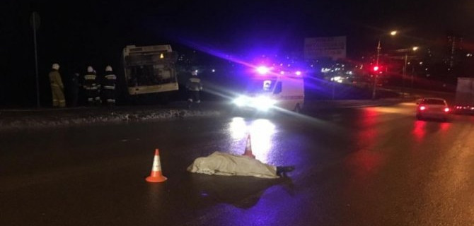 В Волгограде автобус задавил своего водителя