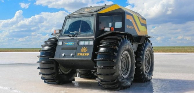 По Чикаго проехали российские вездеходы «Шерп»