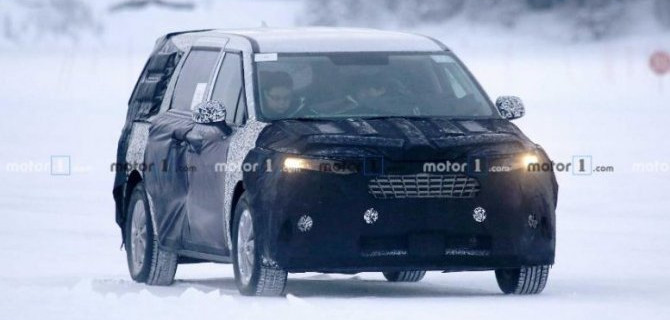 Обновлён минивэн KIA Sedona