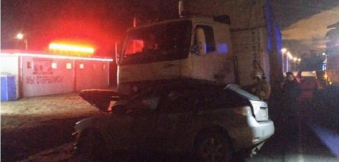 Два человека погибли в ночном ДТП под Петербургом