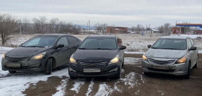 Таксисты уехали из Санкт-Петербурга в Таджикистан на арендованных машинах, но не доехали