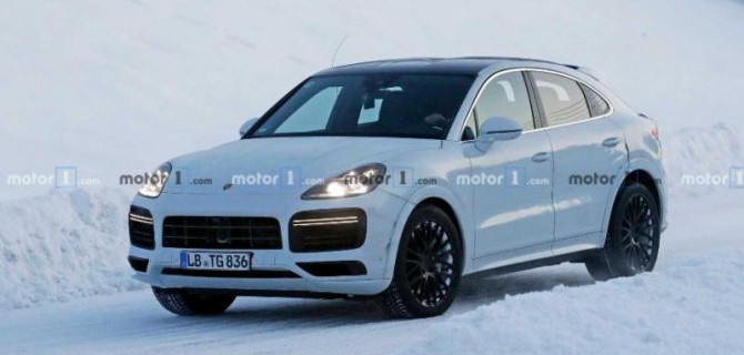 Начались тесты самого мощного Porsche Cayenne Coupe
