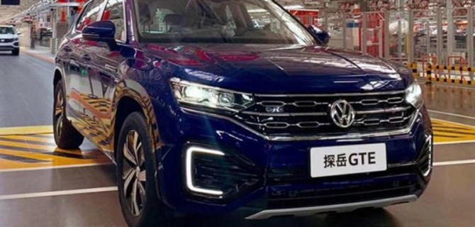 Кроссовер Volkswagen Tayron GTE появится в продаже летом