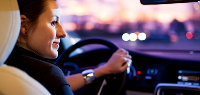 В России непрерывно растёт число женщин — профессиональных водителей