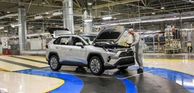 Завод Toyota в Санкт-Петербурге установил рекорд по сборке машин
