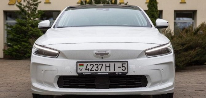 В Минске представлен новый электромобиль Geely