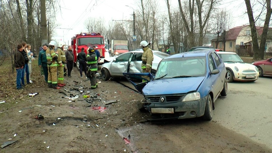 В ДТП в Калуге погиб человек (2)