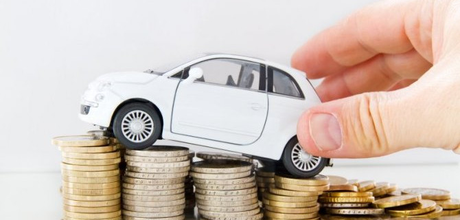 Падение рубля: ожидается ажиотажный спрос на автомобили