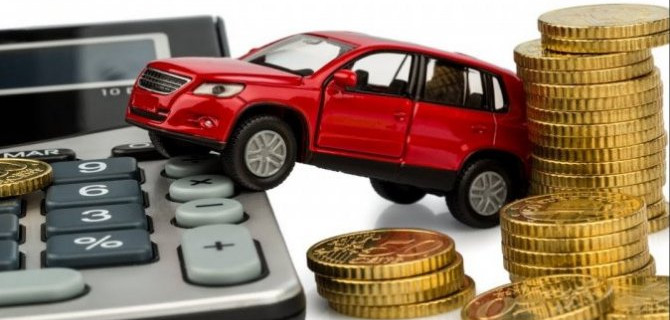 Падение рубля: эксперты рассказали, что будет с ценами на автомобили