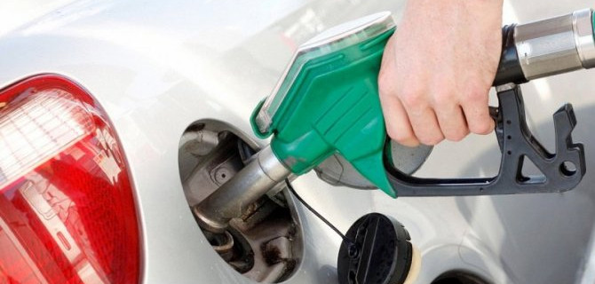 Через год начнутся контрольные закупки на АЗС