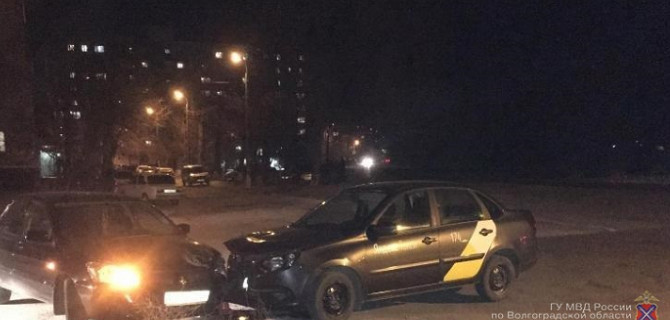 10-летняя девочка пострадала в ДТП в Волгограде