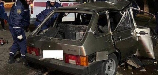 Молодой водитель иномарки погиб в ДТП в Ростовской области