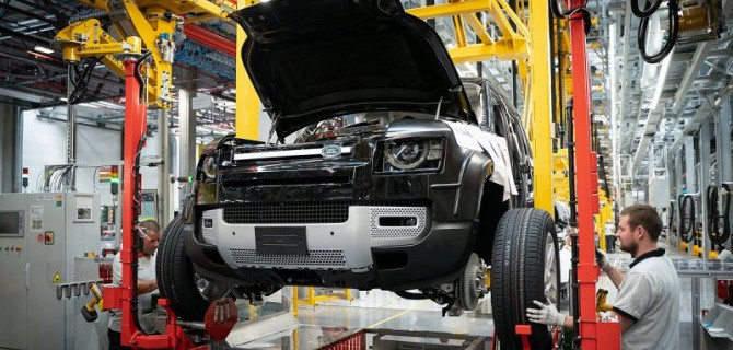 Jaguar Land Rover остановит свои заводы в Великобритании