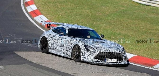 Начато тестирование самого мощного Mercedes-AMG GT