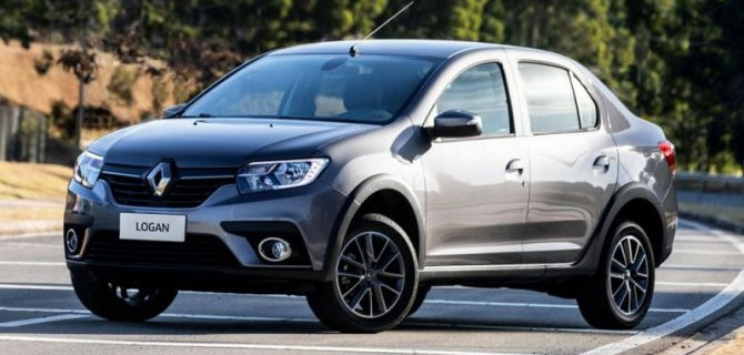 Падение рубля: выросли цены на автомобили Renault