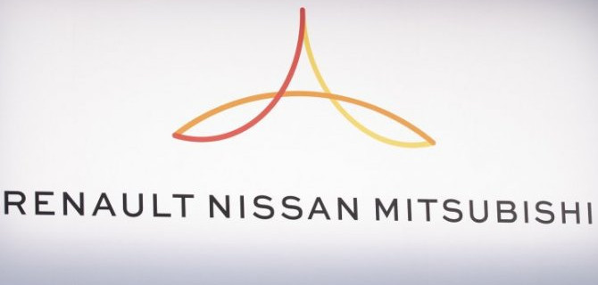 В Mitsubishi хотят купить часть акций Renault