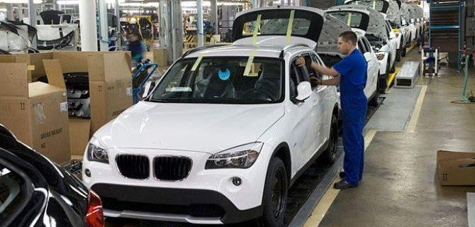 BMW хочет «заморозить» цены на представленные в России автомобили бренда