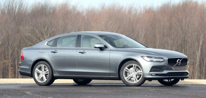 Падение рубля: в России подорожали все модели Volvo