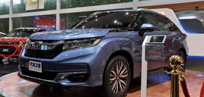 Начались продажи обновлённого кроссовера Honda Avancier