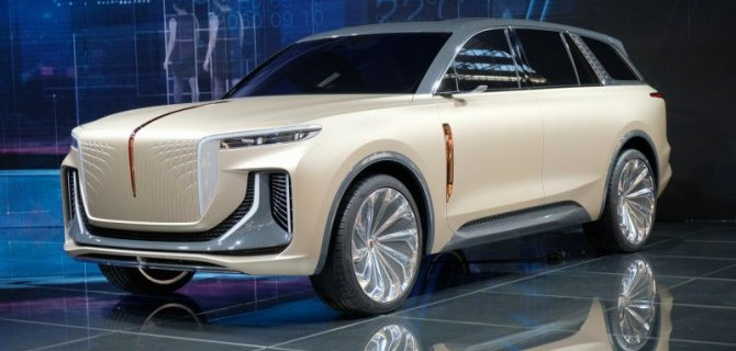 Готовится к выпуску первый электромобиль от Hongqi 
