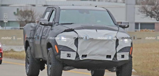 Пандемия: отложена премьера пикапа RAM Rebel TRX