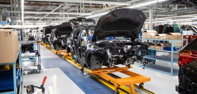 Регионы решают: «Автотор» возобновит производство через неделю