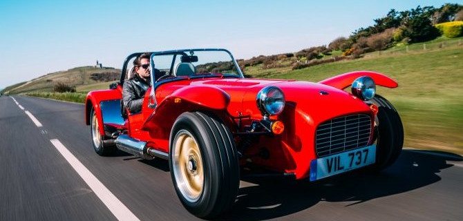 Фирма Caterham обновила свой родстер Super Seven