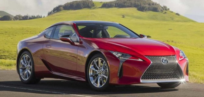 Купе Lexus LC500 немного «похудело»
