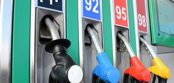 В Минэнерго готовы запретить импорт дешёвого бензина в Россию — для спасения нефтяников