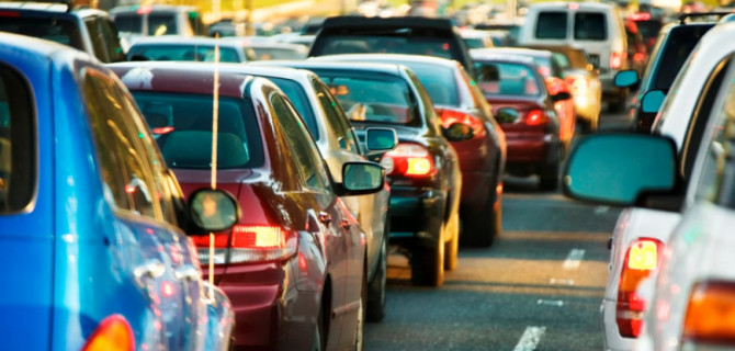 Пандемия: на въездах в Москву образовались пробки