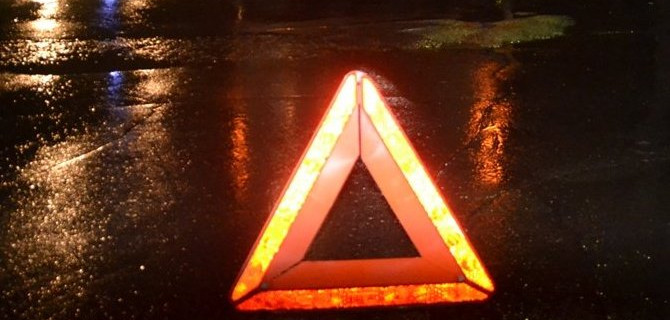 В области иномарка врезалась в столб – водитель погиб