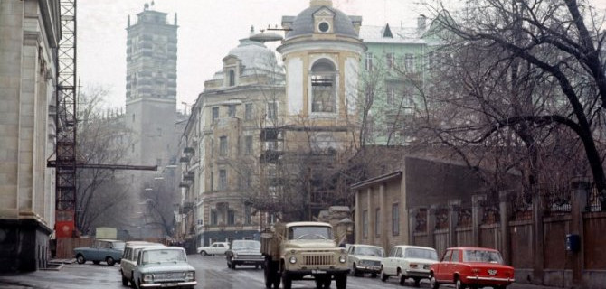 Лидеры советского автопрома: кто из них был лучшим?