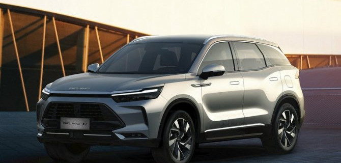 Фирма BAIC продемонстрировала новый кроссовер