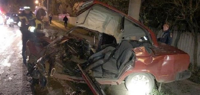 17-летний пассажир ВАЗа погиб в ДТП в Новомосковске