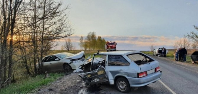 Два водителя пострадали в ДТП в Самарской области