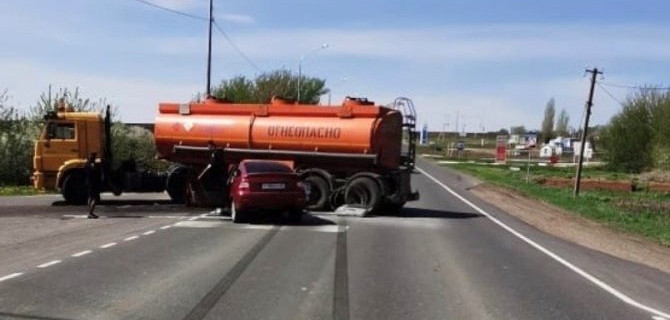 Водитель «Приоры» погиб в ДТП в Балашовском районе Саратовской области