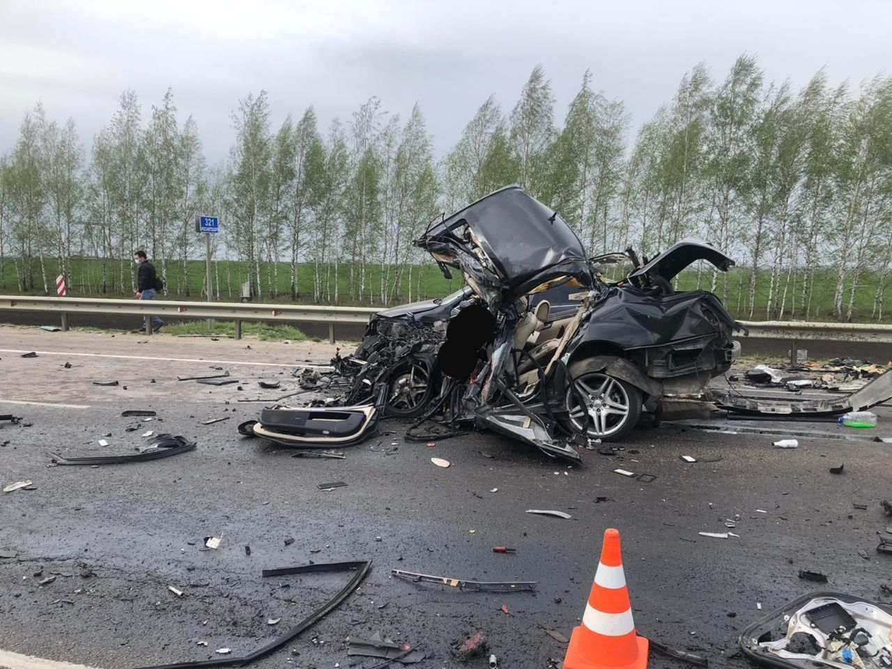 Водитель Мерседеса погиб в ДТП в Рязанской области (3)