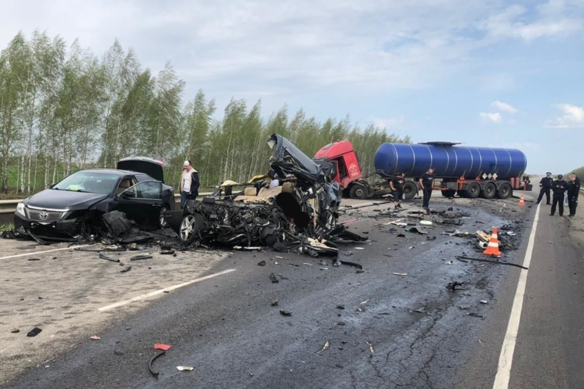 Водитель Мерседеса погиб в ДТП в Рязанской области (2)